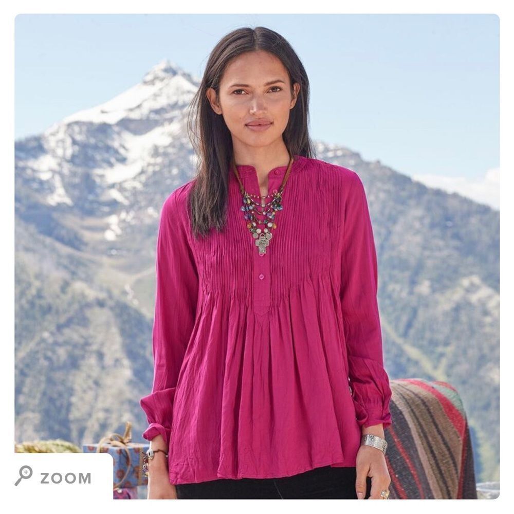 Sundance Pink Mystic Falls pleated button top size Small